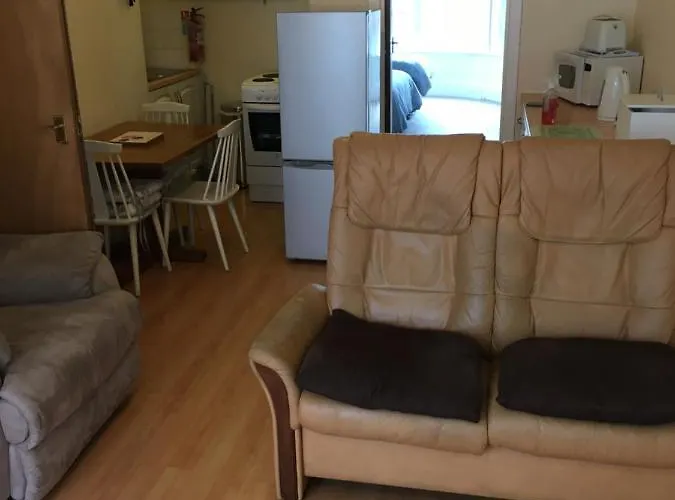 Sunnydene Holiday Flats